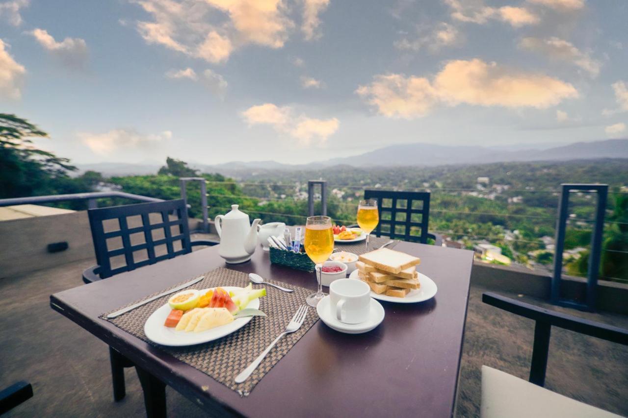 The Hills By Blue Fox Hotel Kandy Exterior photo